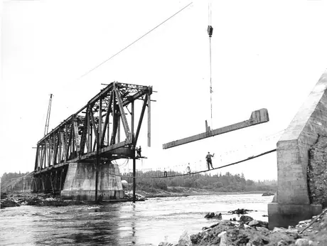 Bridge over Bell River
