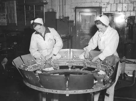 Many women worked for TCA during the Second World War