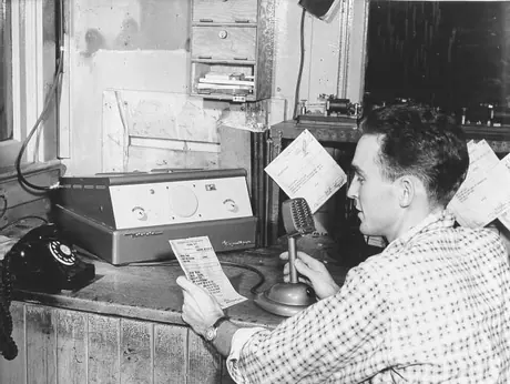 Dispatcher transmits train orders