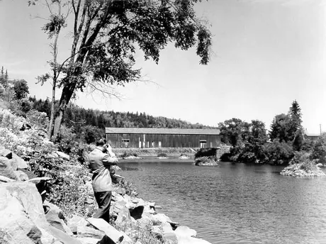 Penniac covered bridge over Nashwaak River