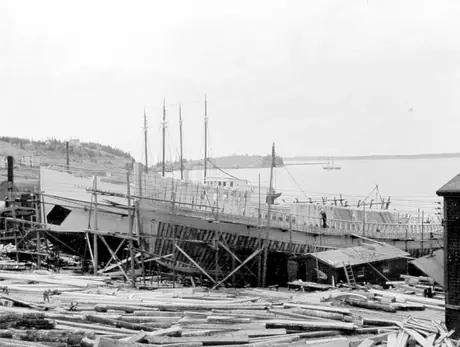 Shipbuilding : fishing boats