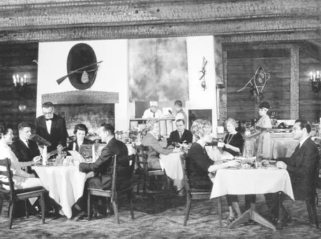 Fort Garry Hotel, Factor's table, with models