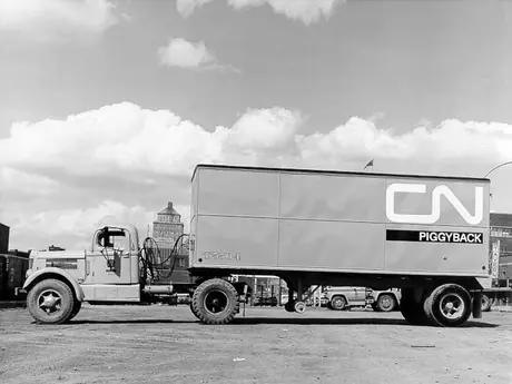 Piggyback truck at Bonaventure station