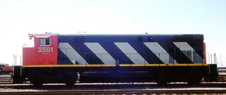 CN diesel-electric locomotive 2501, model M-420, left side