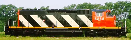 CN diesel-electric locomotive 5258, right side view