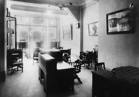 CNR Hong Kong office interior