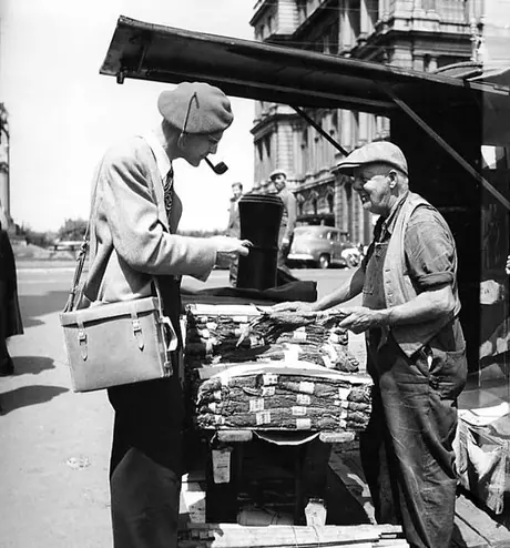 A tobacco vendor at the Marché Bonsecours