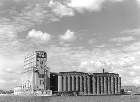 Canadian Northern elevator at Port Arthur