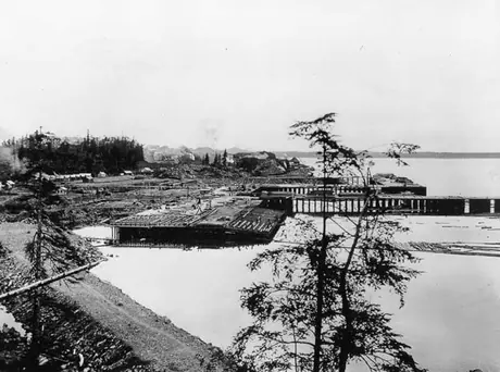 Construction of the Grand Trunk Pacific Railway Company dry dock and shipyard