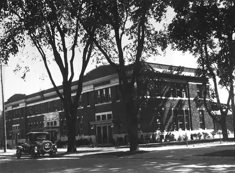 Railway terminal and offices of Canadian National Electric Railways
