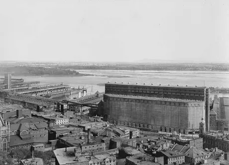 Grain elevators at Montréal harbour