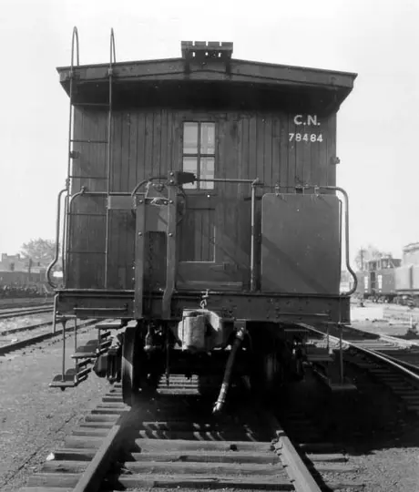 Rear view of caboose #78484