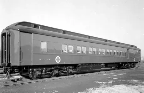 Parlour car Nipissing converted into a Red Cross medical car for returning troops