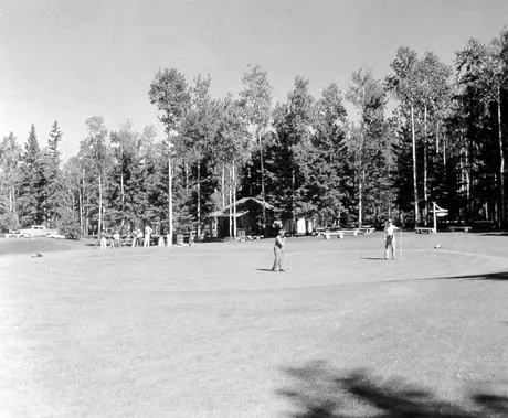 Playing golf in Prince Albert National Park