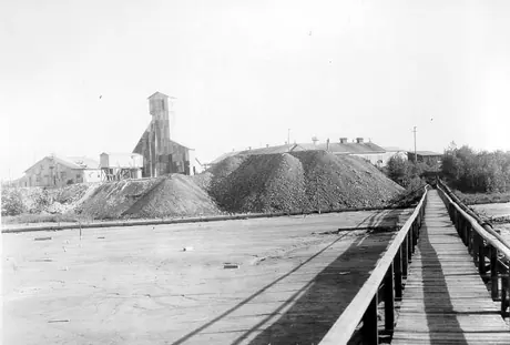McIntyre gold mine shaft
