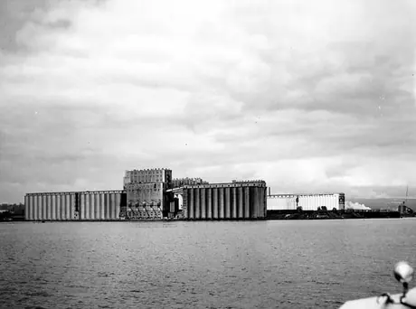 Grain elevator in Port Arthur