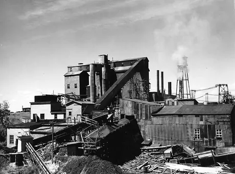St. Raymond Pulp and Paper Company, Desbiens, Quebec