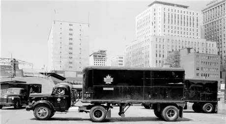 CNR express tractor trailer