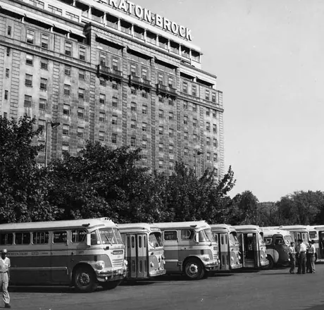 A view of the bus terminal and the Hotel Shreaton-Brock