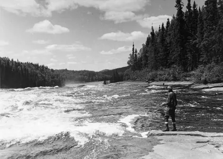 Ouananiche fishing in the rapids of Manouane River