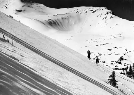Two skiers in Marmot Basin, Jasper