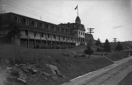 Highland Inn located in Algonquin Park