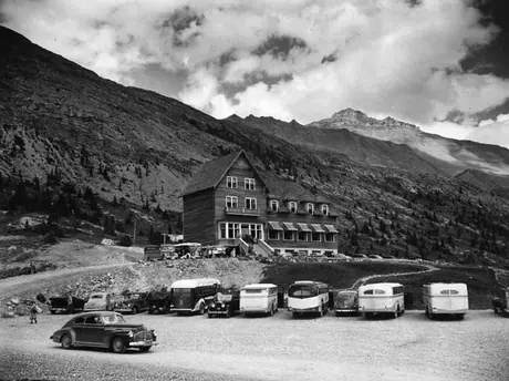 A view of the Icefield Chalet at Athabasca Glacier