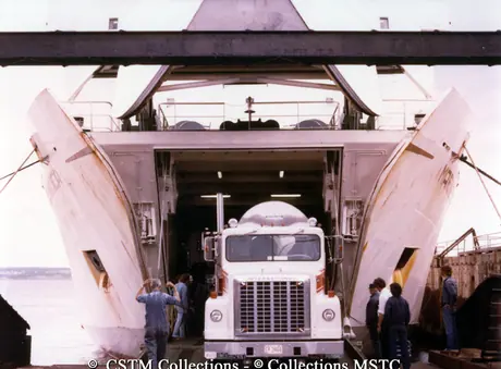 Truck being unloaded from the Marine Atlantica