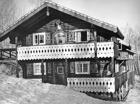 Skiing - hillside house Mt. Gabriel, Quebec