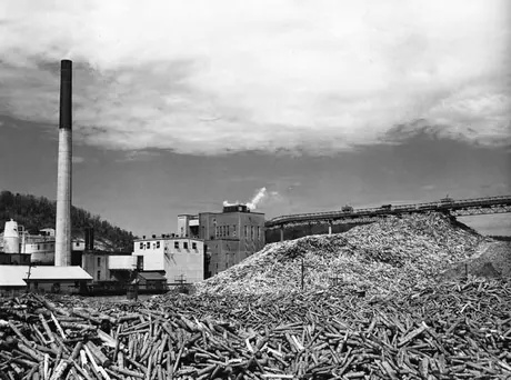 Quebec - La Tuque,  Brown Corporation Plant
