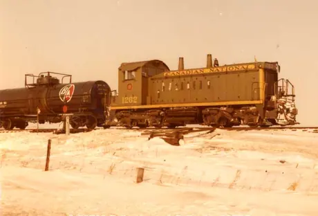 SW1200RS diesel locomotive 1262 (GR-12h) switching cars at St. Hubert.  Built by General Motors in 1956/7