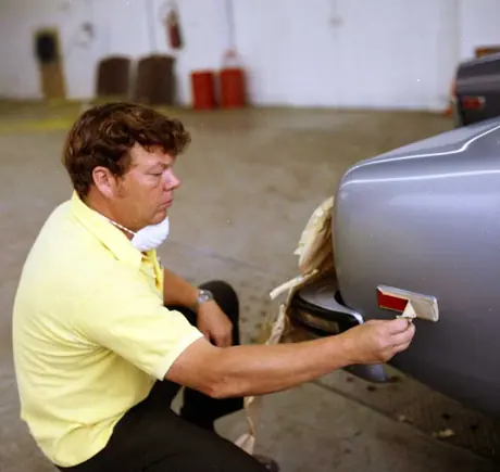 Auto Port - spray painting