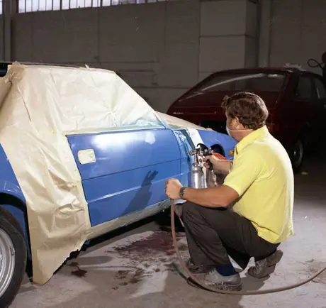 Auto Port - spray painting