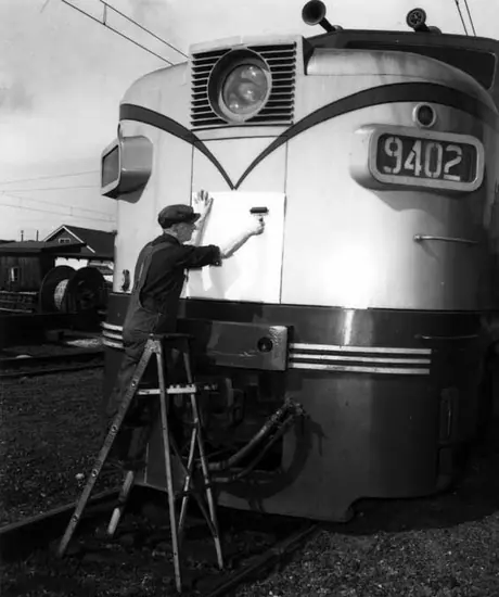 Diesel locomotive 9402