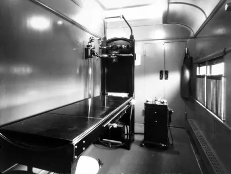 Medical clinic car, Moncton – X-ray room