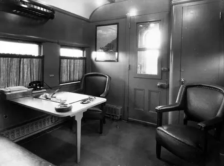 Medical clinic car, Moncton - doctors' office