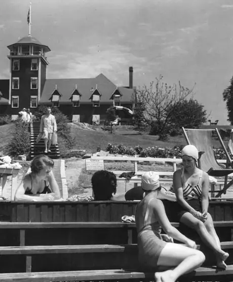 Muskoka - guests at Beaumaris